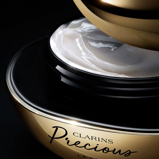 Creme Hidratante Facial Clarins Precious Soft Cream com Esp&aacute;tula